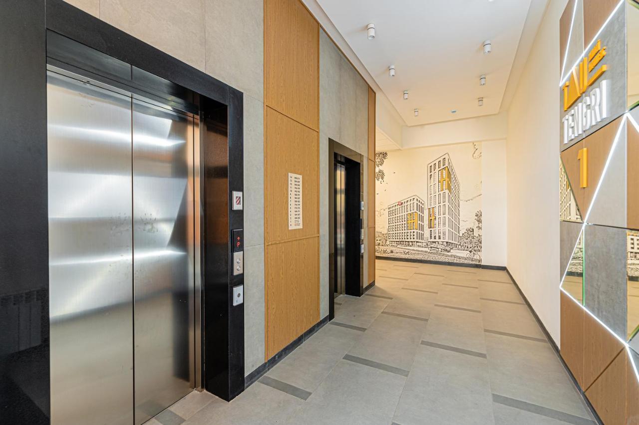 Золотой Квадрат Астаны Apartment Astana Bagian luar foto