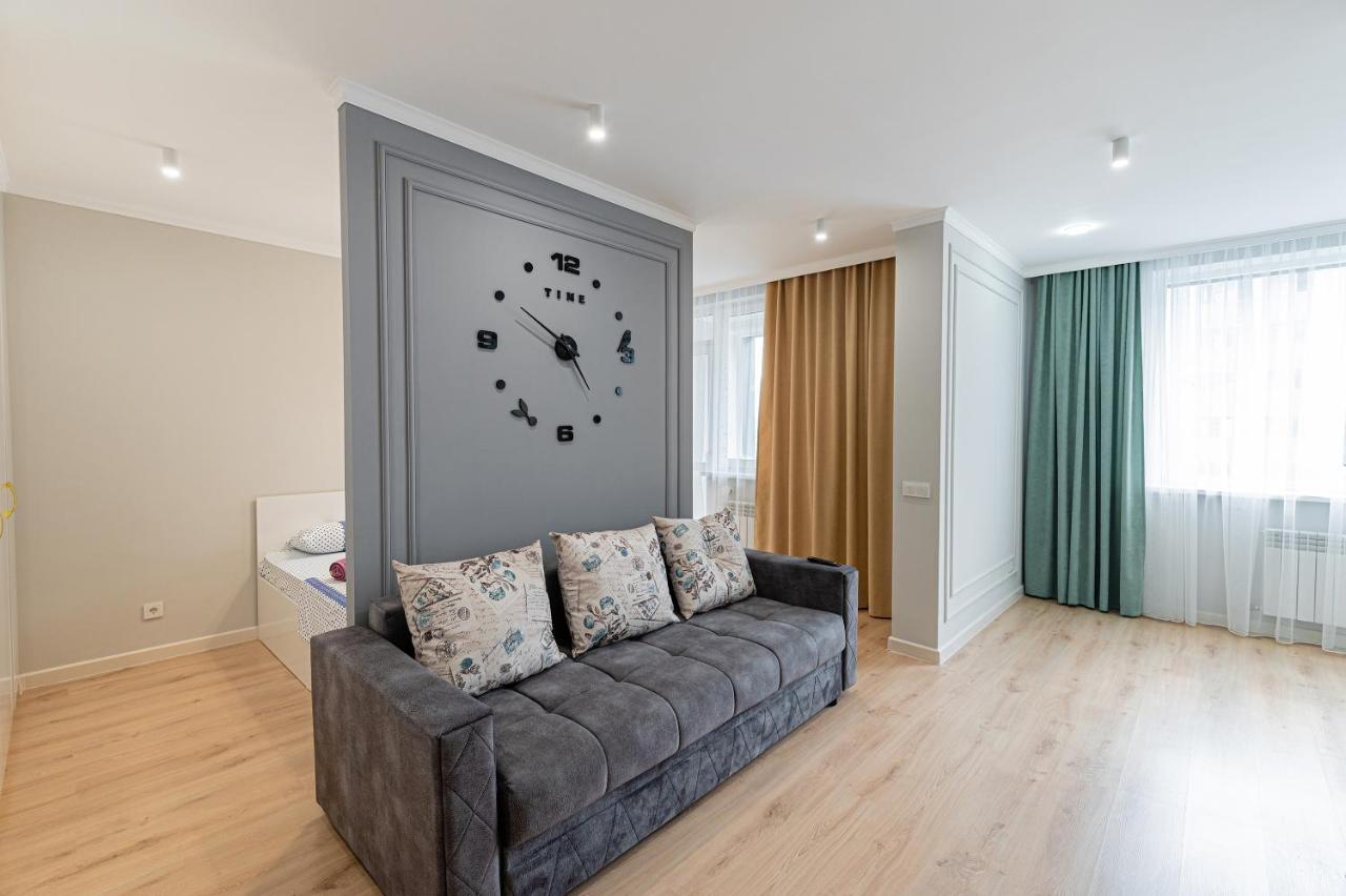 Золотой Квадрат Астаны Apartment Astana Bagian luar foto